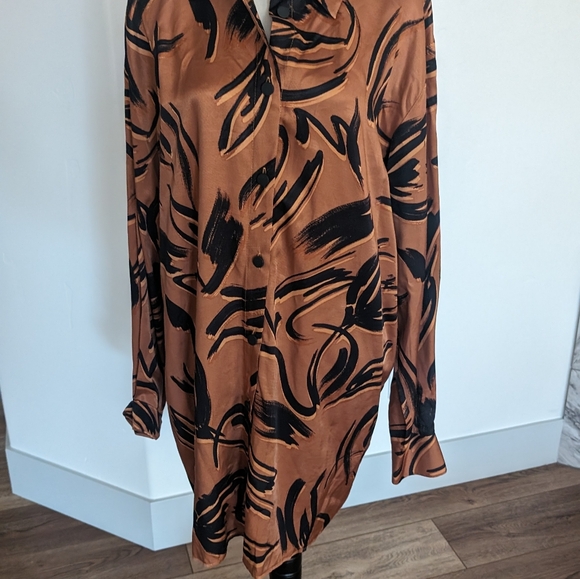 Women's dress - Picture 5 of 9